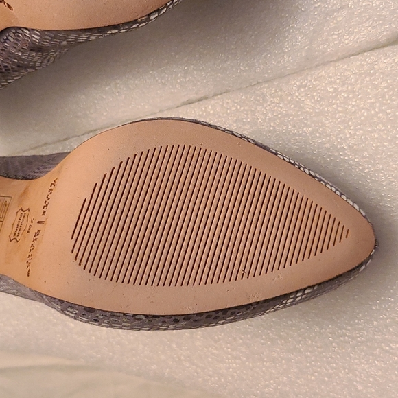 White House Black Market Rece Silver Metallic - Picture 7 of 10